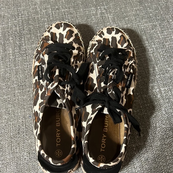 Tory Burch Seaside Oxford Espadrilla Worn for 4 hours. - Picture 6 of 8